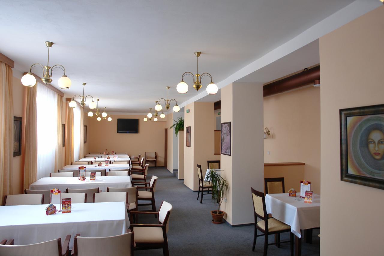 Hotel Manes Svratka Exteriér fotografie